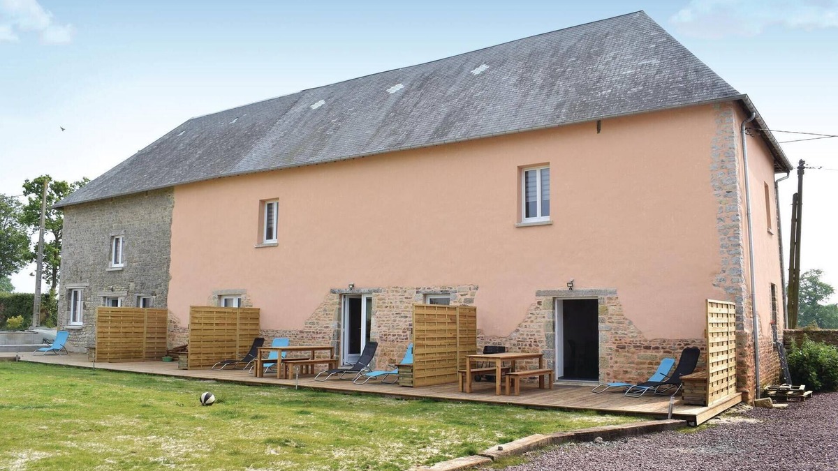Terre-et-Marais House | Cozy home in Sainteny with kitchen