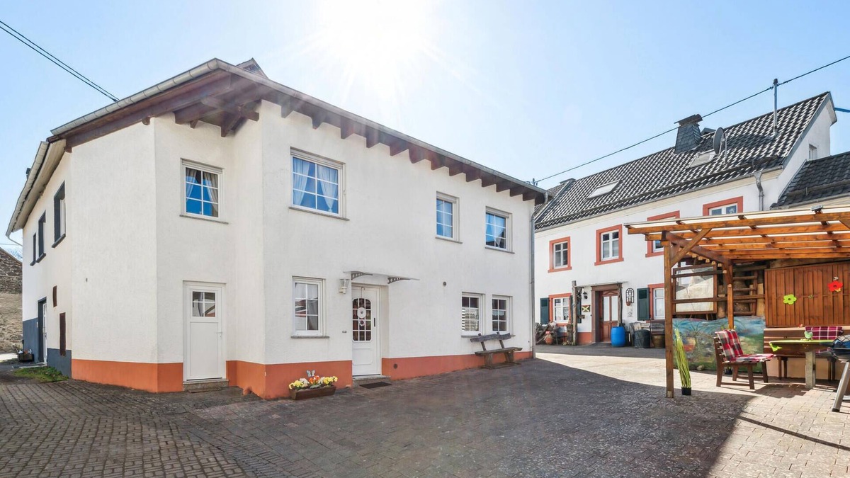 Strohn House | Cozy home in Strohn with kitchen