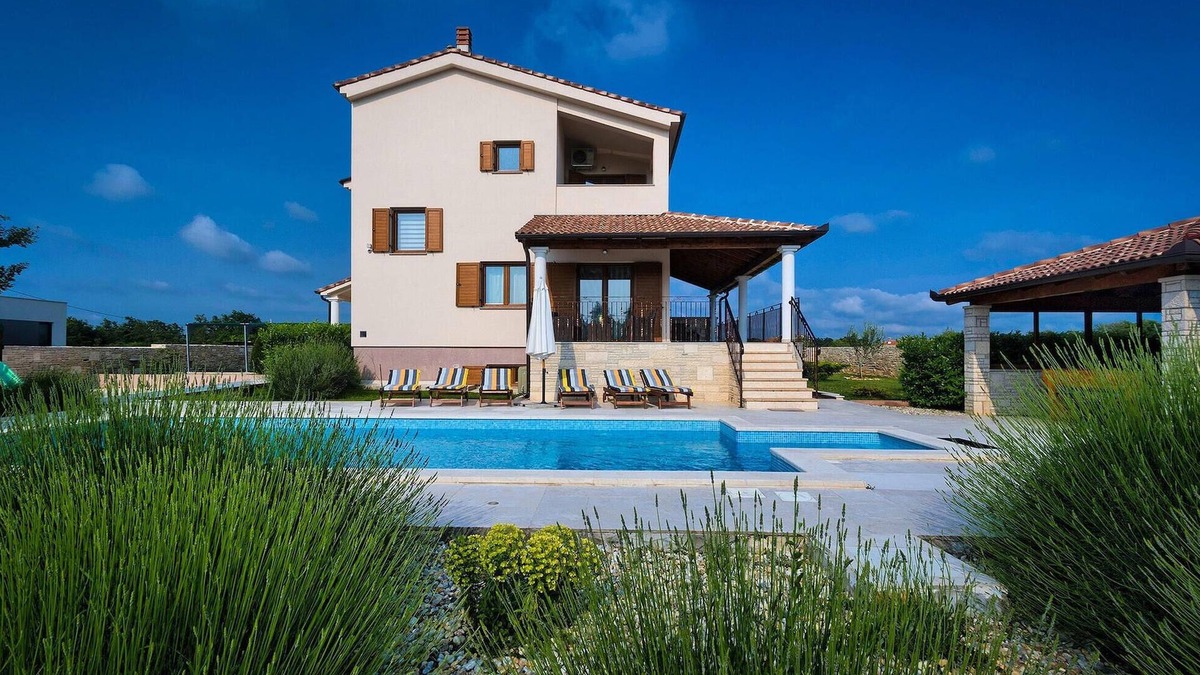 Stokovci House | Cozy home in Svetvincenat