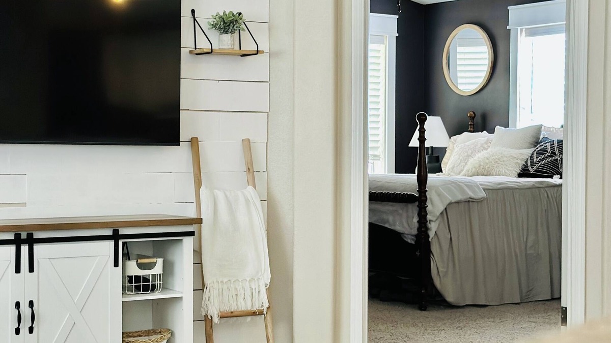 St. Johns House | Cozy home in the heart of St Johns!