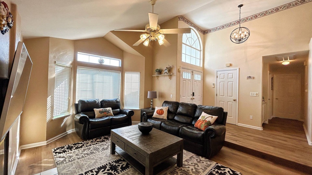 Tracy House | Cozy home in Tracy