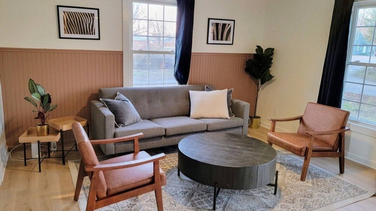 Murfreesboro House | Cozy home w/a touch of modern. 4 mins from MTSU!