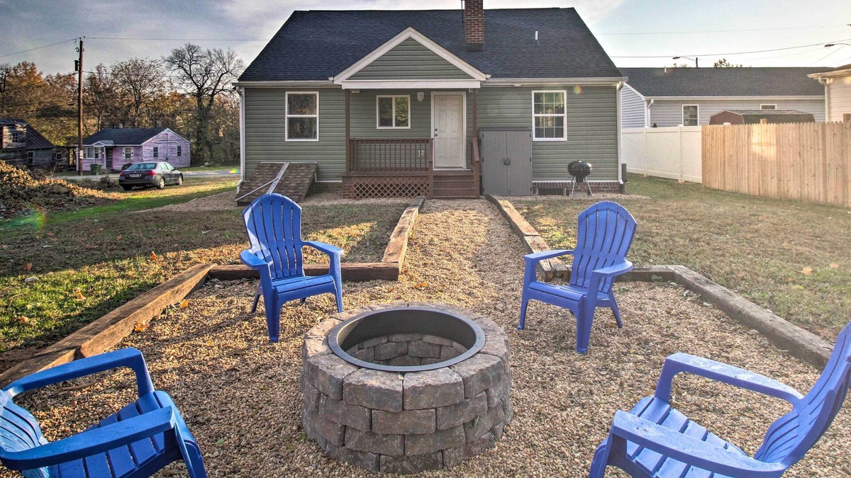 Farmville House | Cozy Home w/ Grill: 1 Block to Longwood Univ!