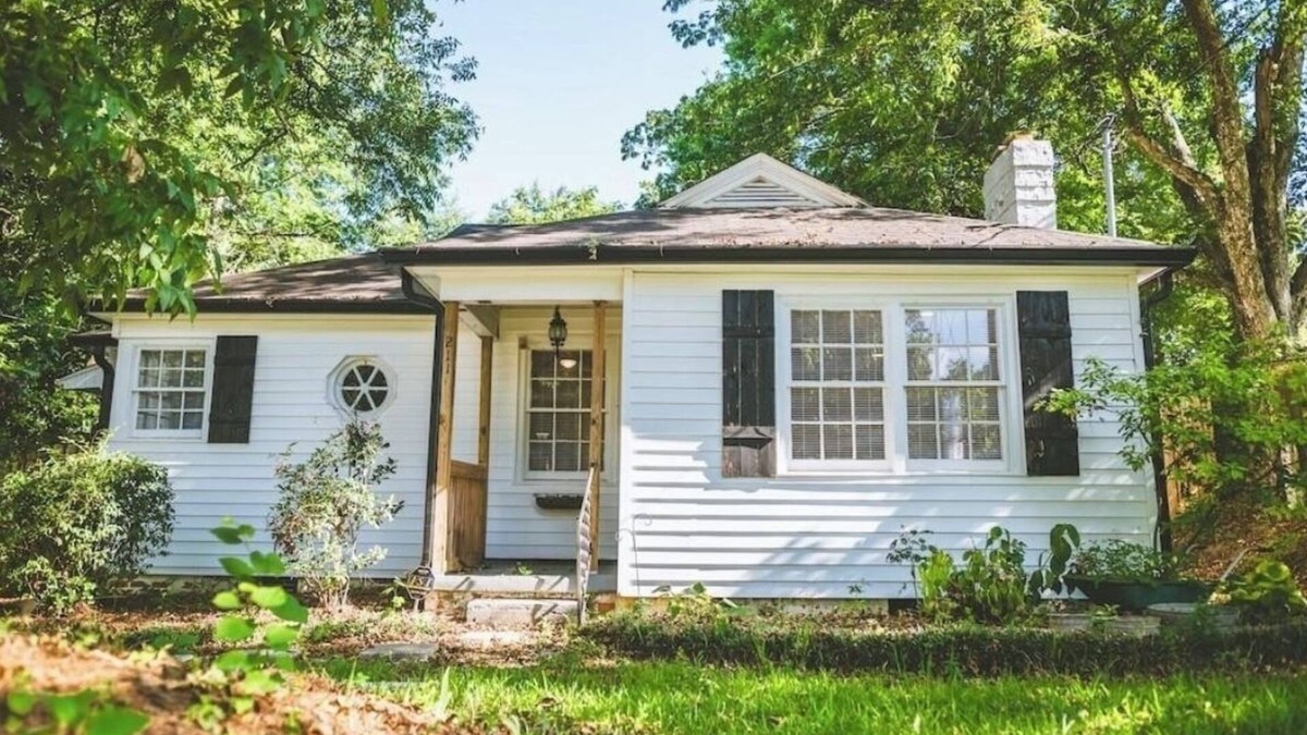 Opelika House | Cozy Home Walking Distance to Downtown Opelika