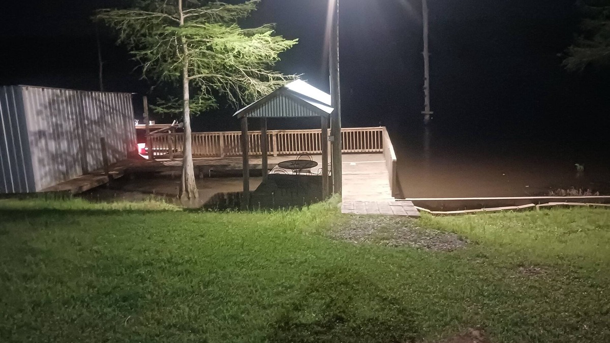 Farmerville House | Cozy home with great fishing from dock.Peaceful and Private with nature trails.