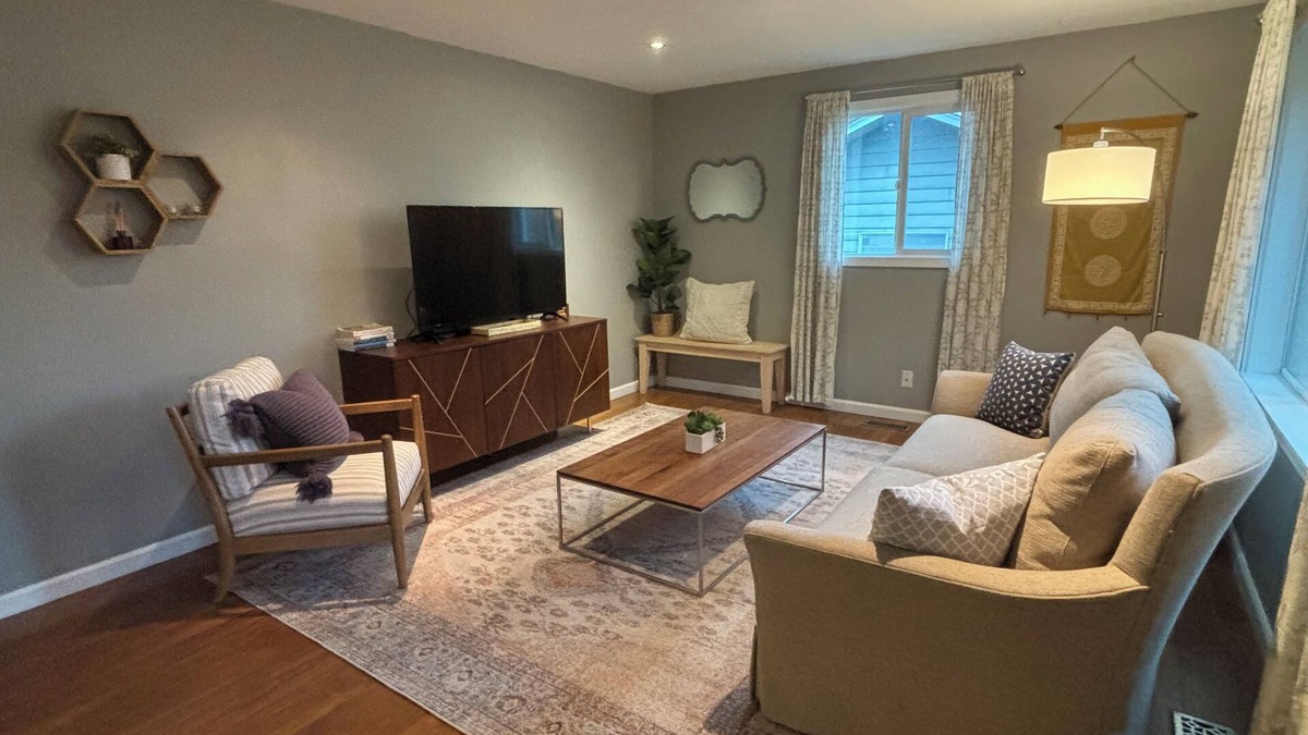 Aloha House | Cozy home with large yard oasis!