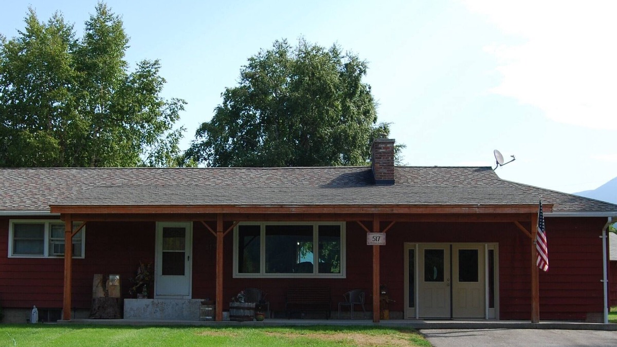 Metaline Falls House | Cozy Home with Million Dollar Mountain and River View