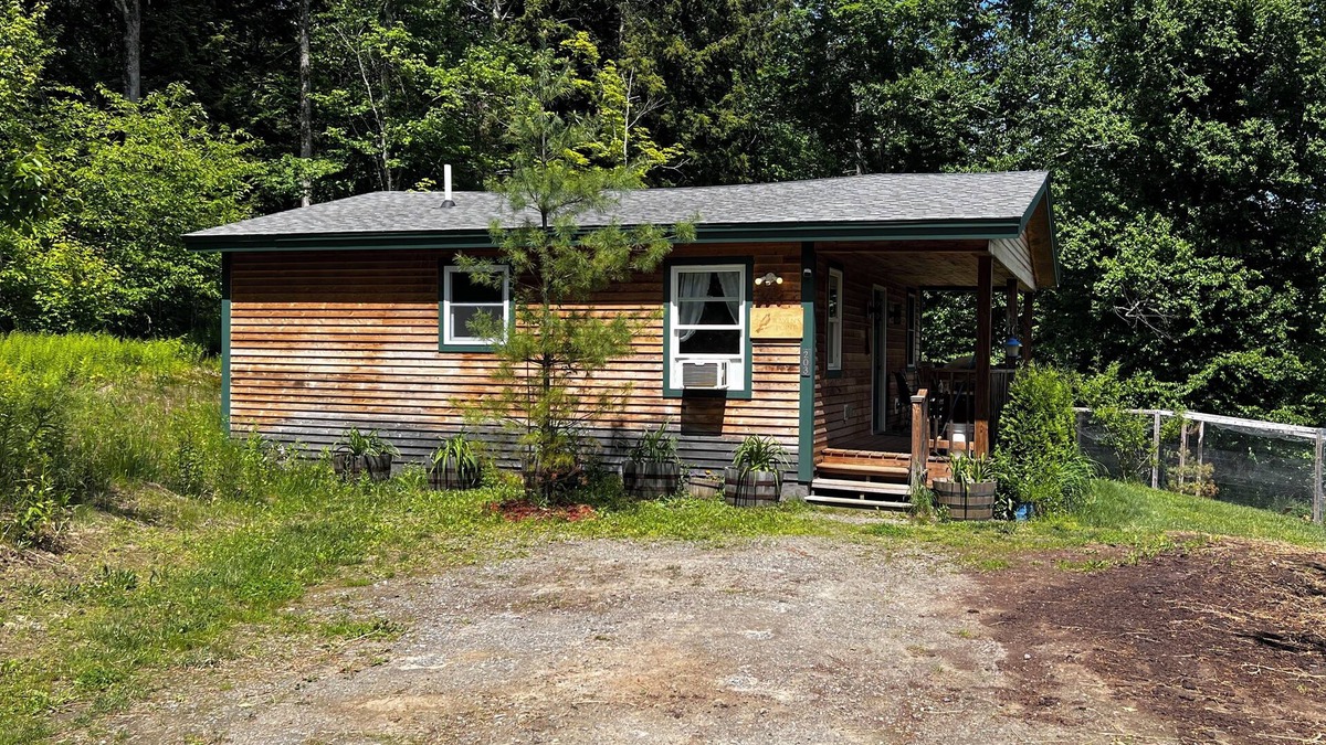 Morrisville House | Cozy Home with Mountain Views, Moments from Stowe