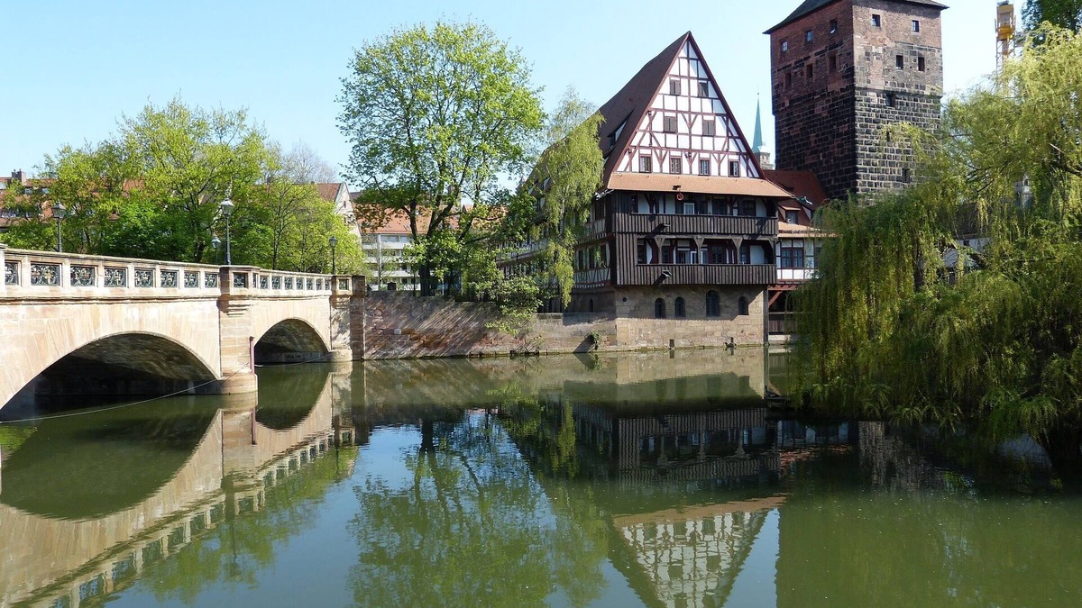 Fischbach House | Cozy home with patio and garden