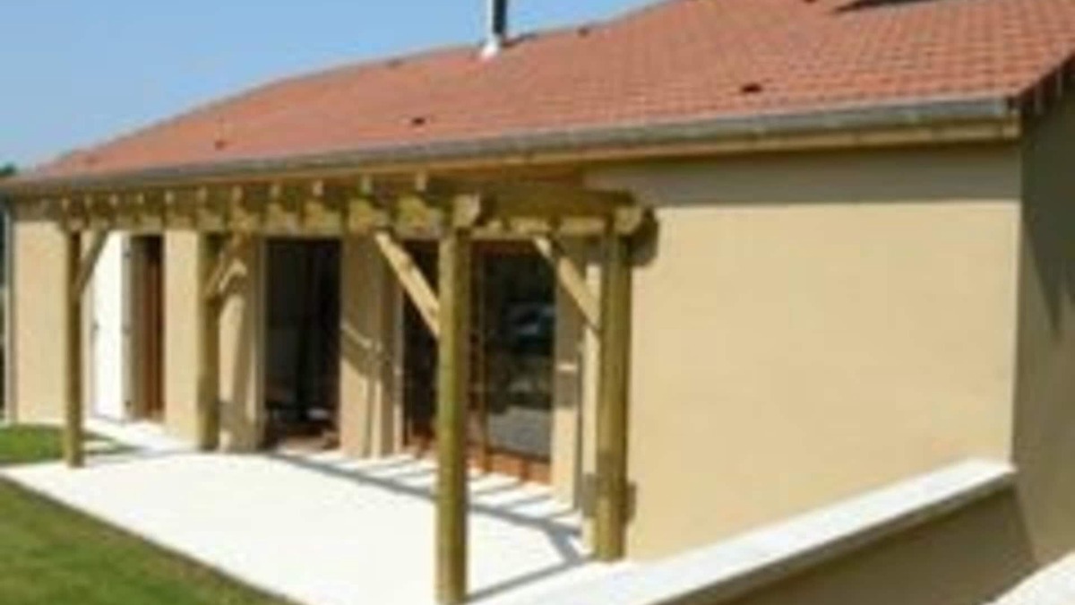 Vouecourt Cottage | Cozy Home with Terrace and Fenced Garden
