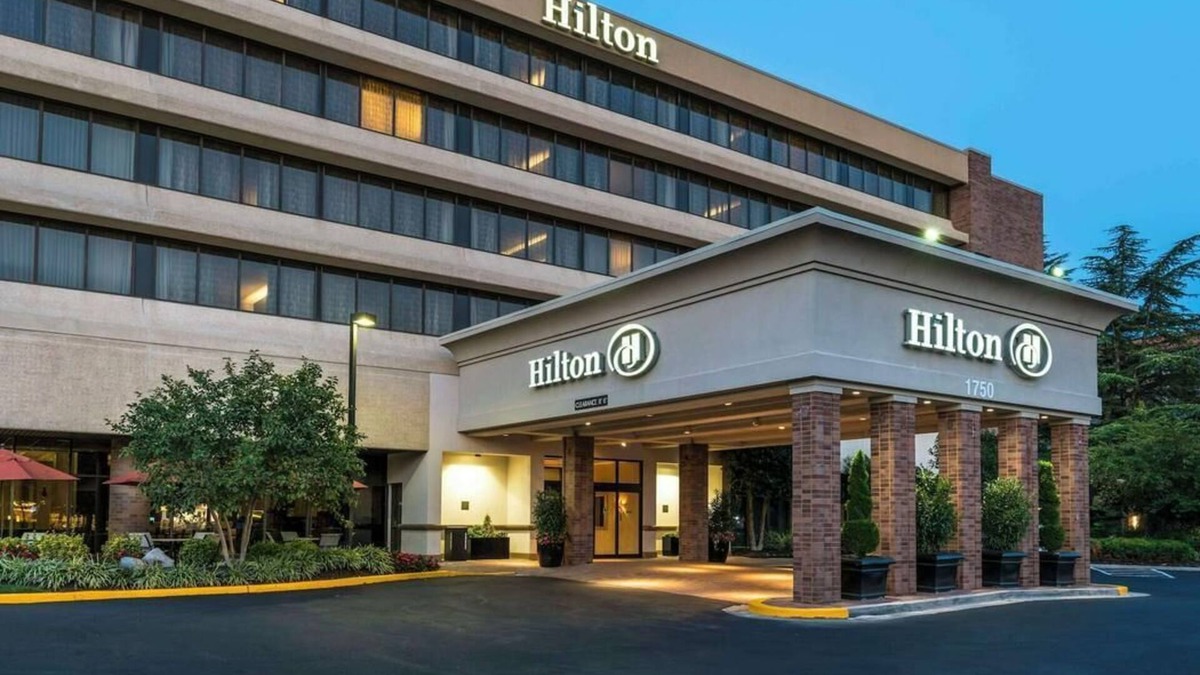 Bethesda Apartment | Cozy hotel suite in superb Rockville with fitness room, AC, WiFi & Metro access