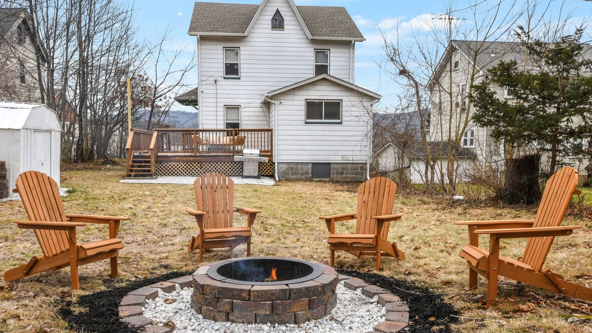 Highland Falls House | Cozy House 3 Blocks From West Pt