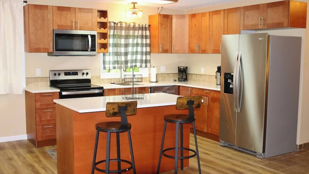 Belfield House | Cozy House in Belfield