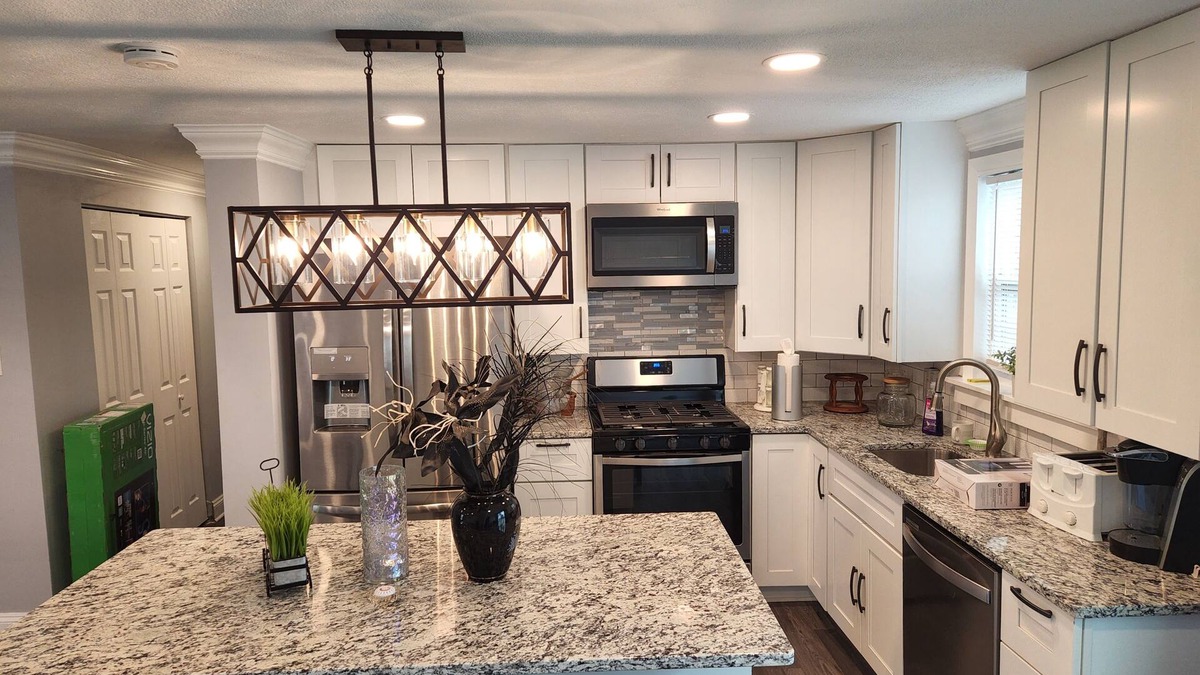 Clinton House | Cozy house located 20 minutes from National Harbor, MGM, Old Town Alex.Va