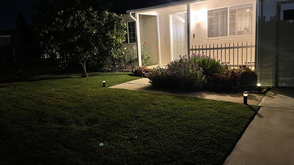 Panorama City House | cozy house with pool, 1 car garage , newly remodeled, brand new washer and dryer