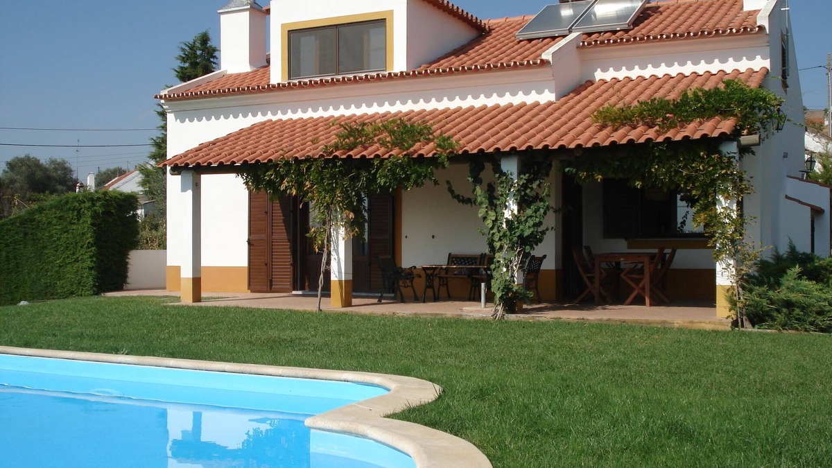 Lavre Cottage | Cozy house with private pool in Lavre, 1 hour from Lisbon and Comporta beach
