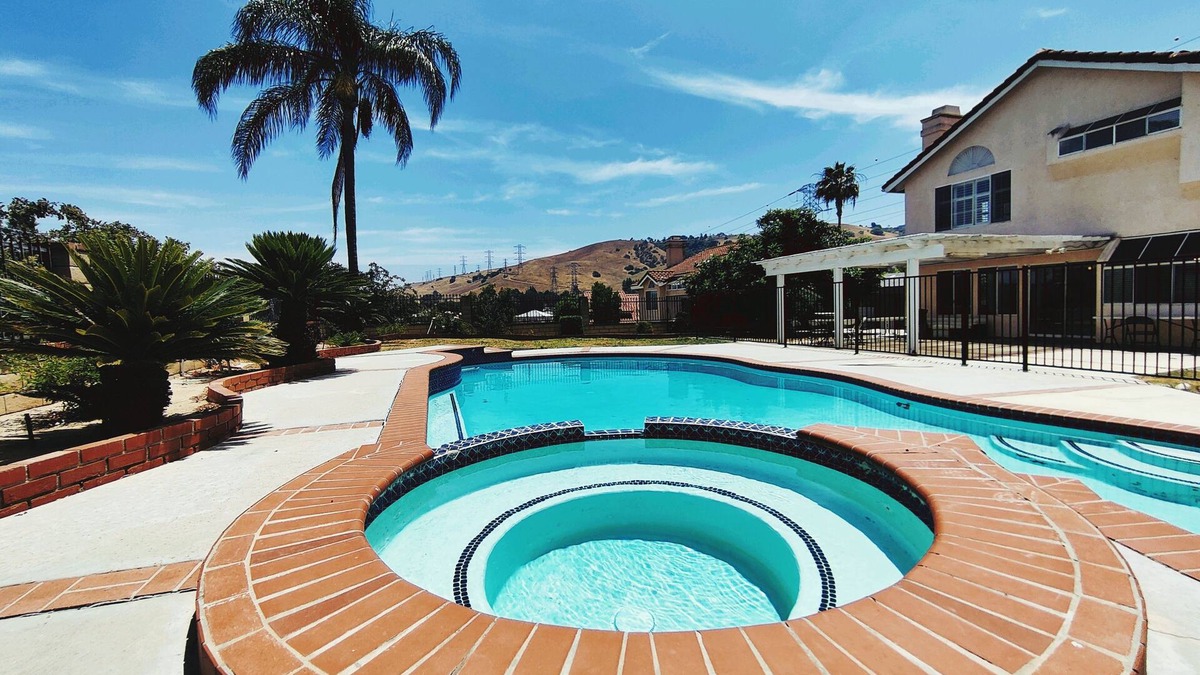 Rowland Heights House | Cozy house with pool and great view