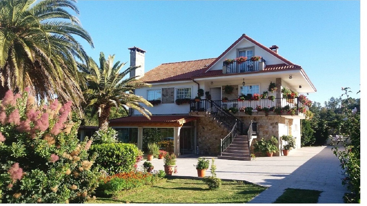 Brion Apartment | COZY HOUSING (GROUND FLOOR) NEAR SANTIAGO