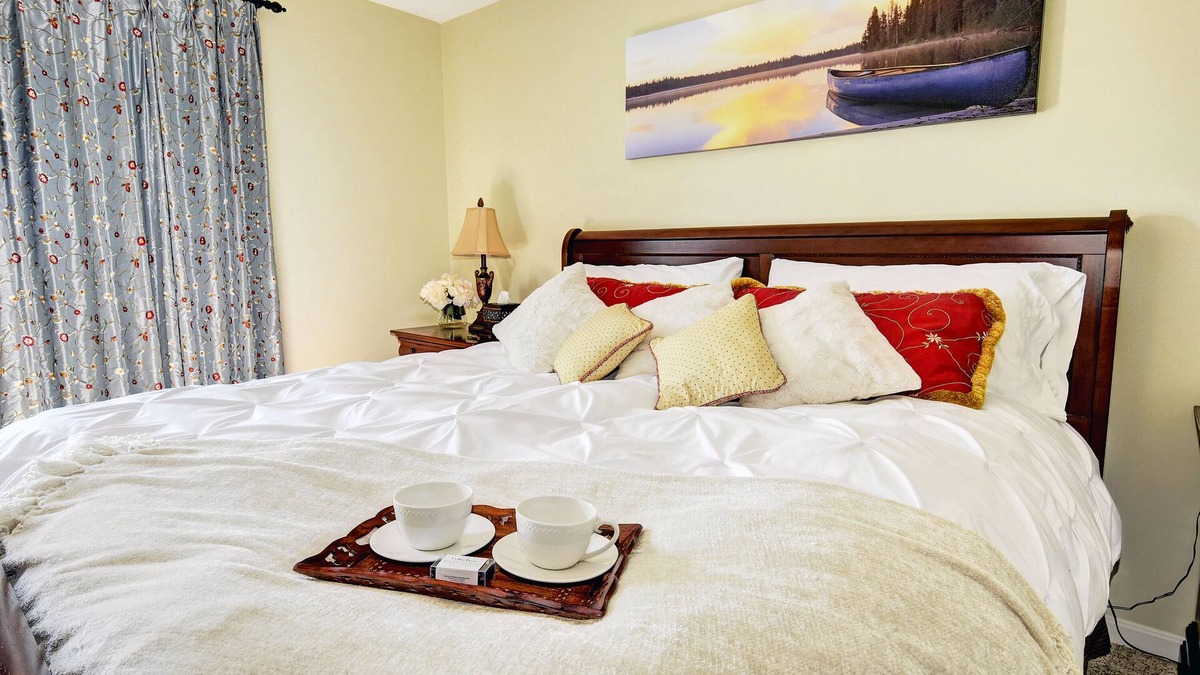 Taylorsville House | Cozy KY Escape with Hot Tub near the Bourbon Trail