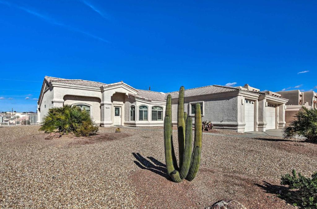 Lake Havasu City House | Cozy Lake Havasu House with Views - 1 Mi to Water!
