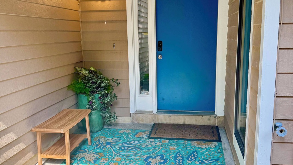 Dodds Addition Apartment | Cozy Lake-View Retreat Near Beach, Trails and Bay between Rehoboth and Dewey