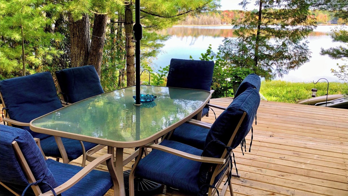 Interlochen Cabin | Cozy Lakefront Cabin Near Interlochen