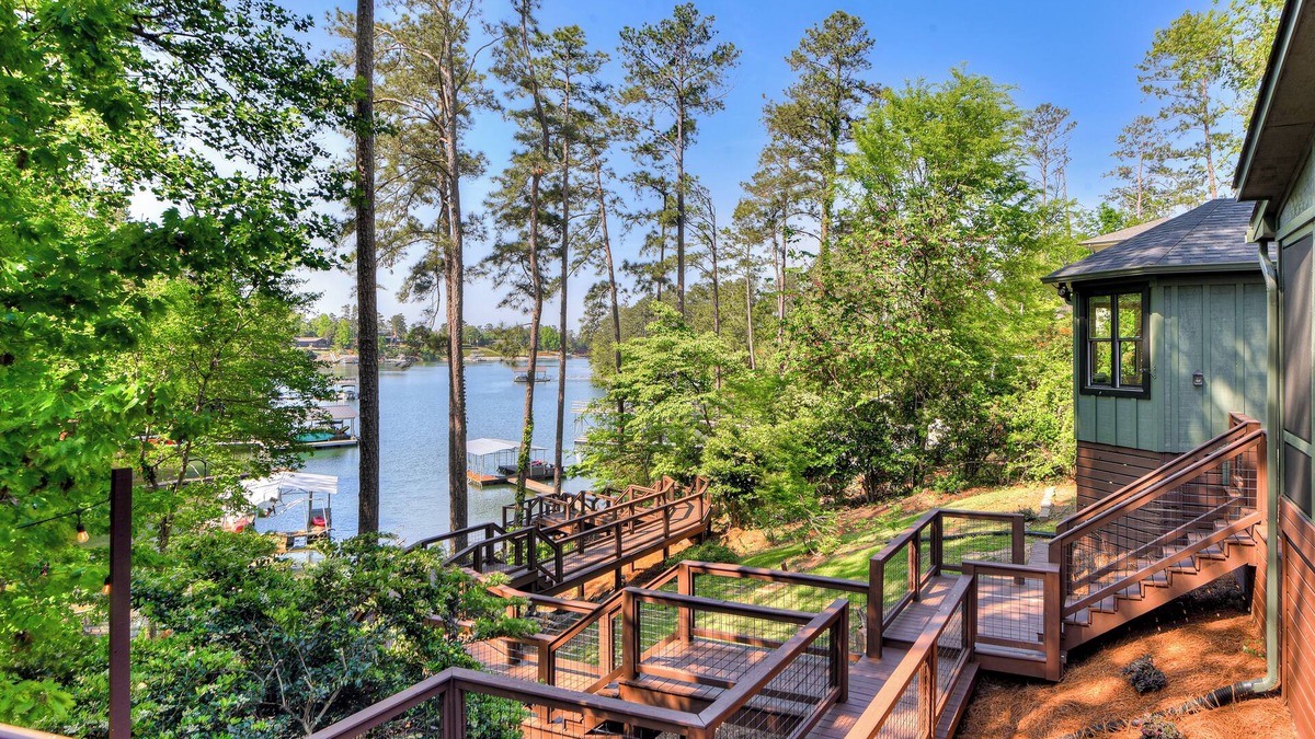 Modoc Shores House | Cozy Lakefront Escape w/Views and Dock - Peaceful Retreat