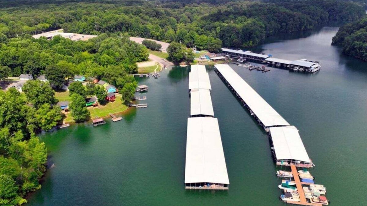 Winchester Cabin | Cozy, lakeside cabin on beautiful Tims Ford Lake