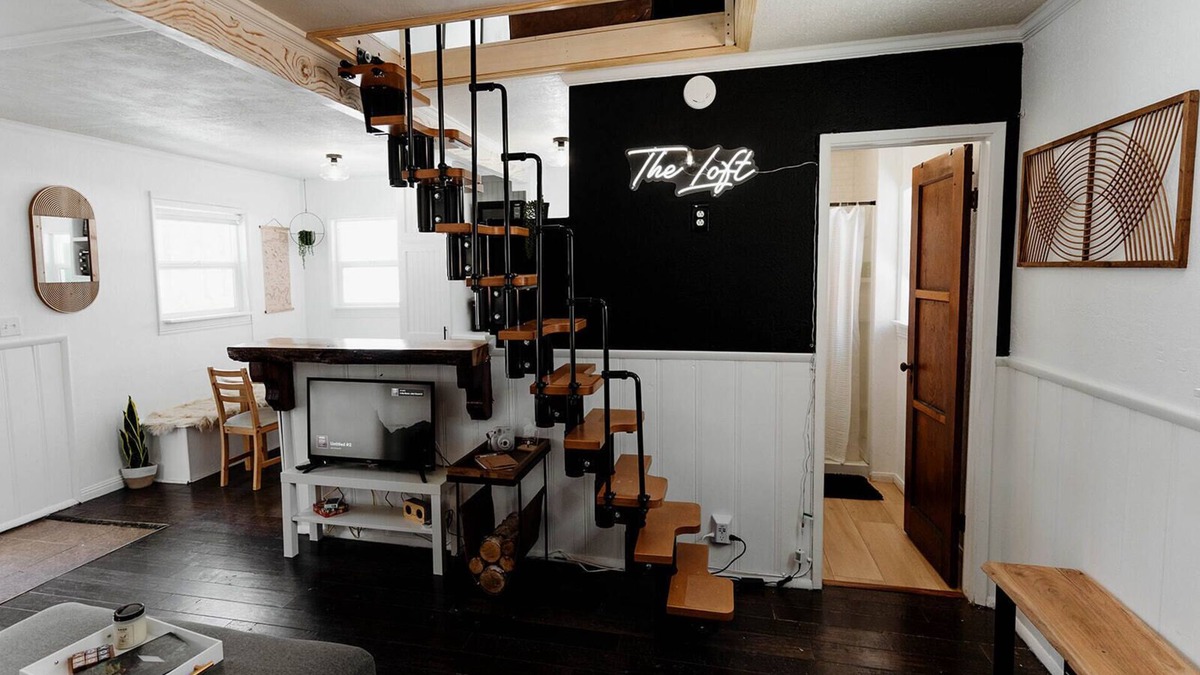 Fawnskin Cabin | Cozy Lakeside Cabin with Hot Tub