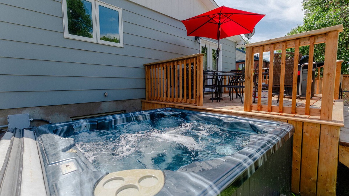 Cornwall Cottage | Cozy Lakeview Home with Water Access