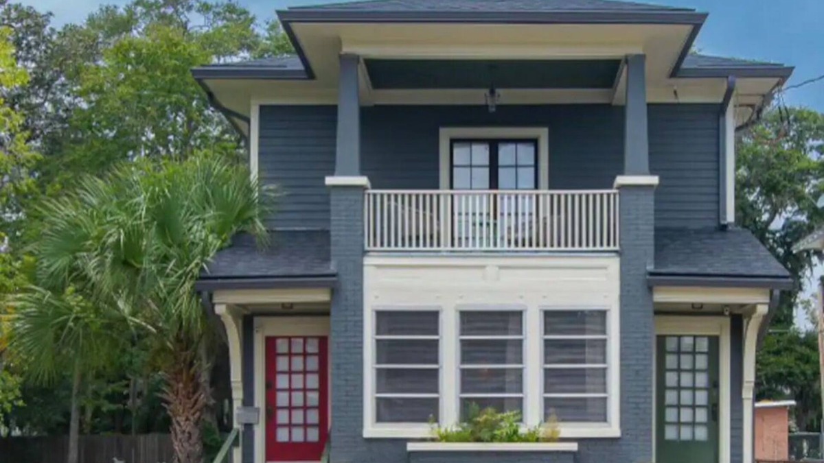 Hogan's Creek Apartment | Cozy little home away from home