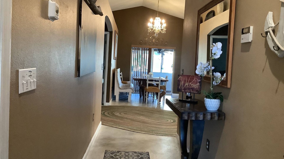 Port Tampa City House | Cozy living,Quiet neighborhood!