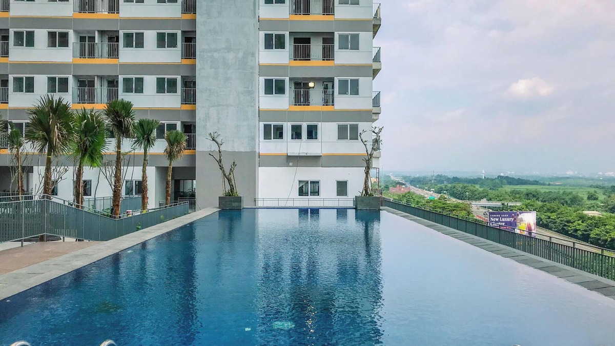 Kedungmanggu Apartment | Cozy Living Studio Room Royal Sentul Park Apartment