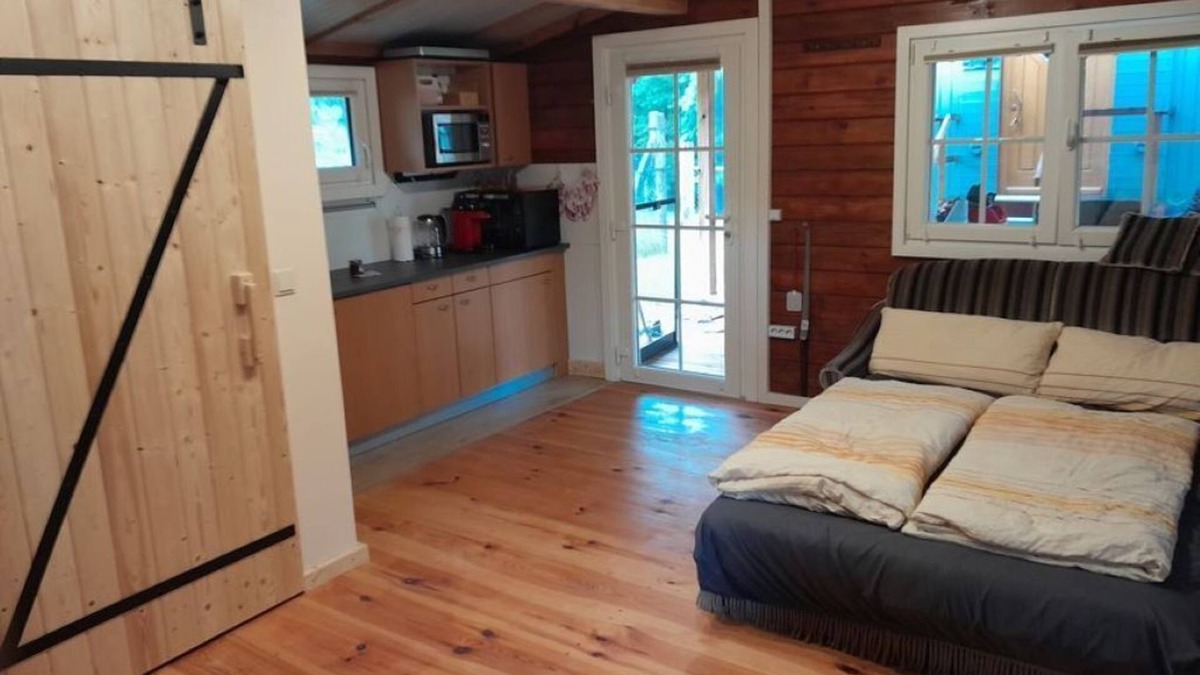 Oberhavel Cabin | Cozy log cabin for 1-2 people in an absolutely quiet location with lake access.