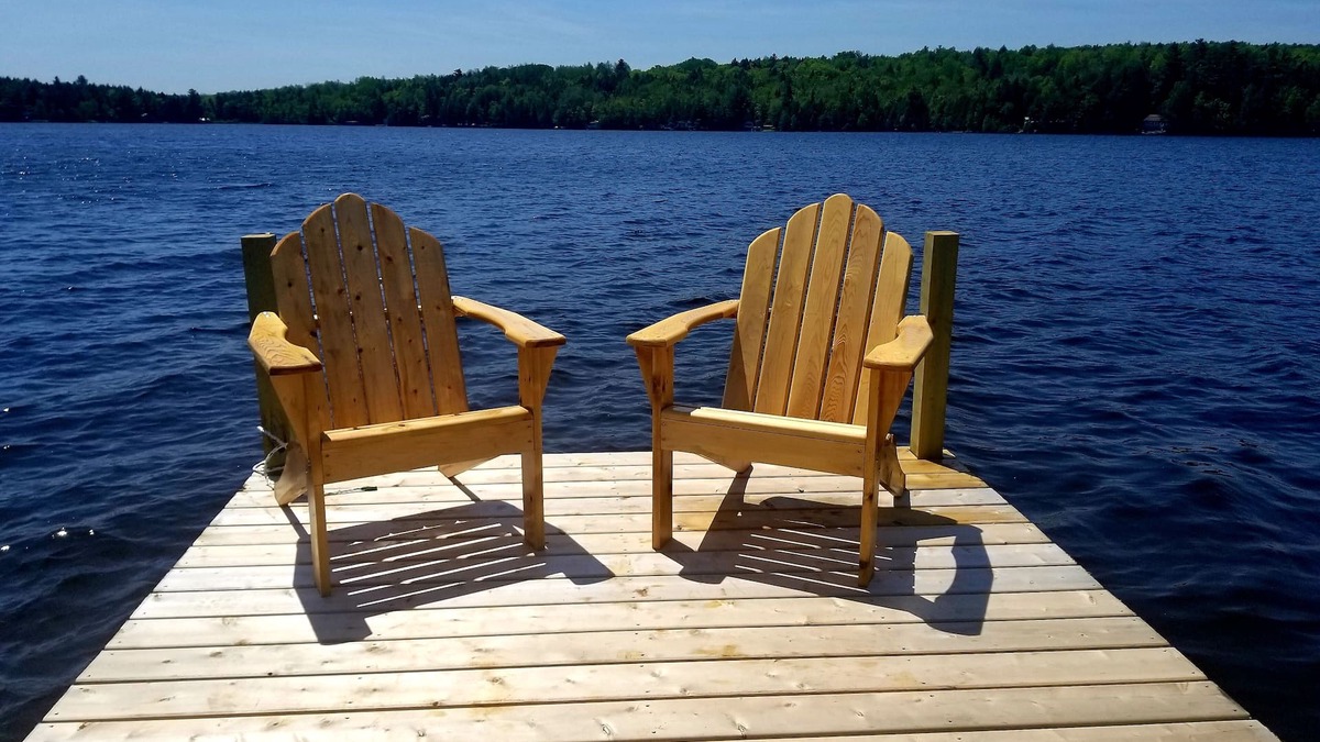 Lakeville Cabin | Cozy Log Lodge w/firepit on Bottle Lake,super close to ATV roads, fishing,hiking