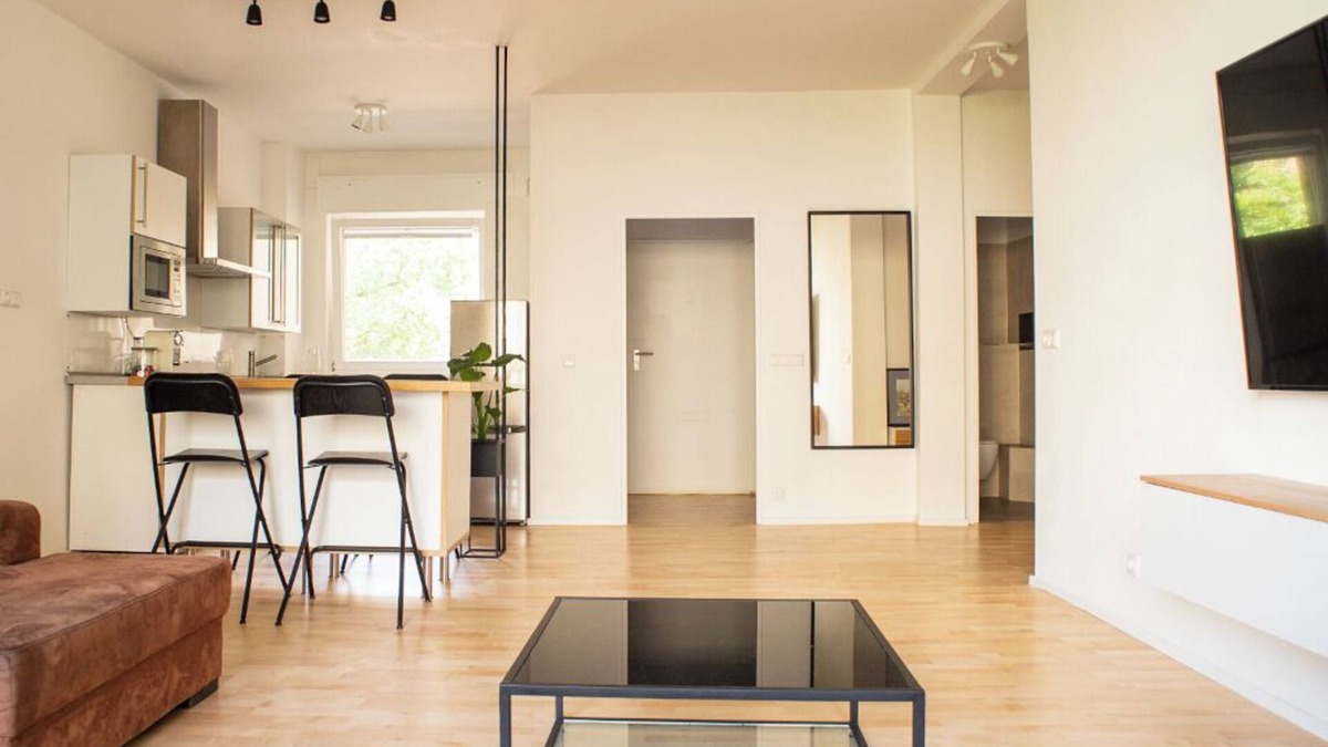 Charlottenburg-Wilmersdorf Apartment | Cozy, modern, and newly renovated 80m2 apartment in the heart of Charlottenburg