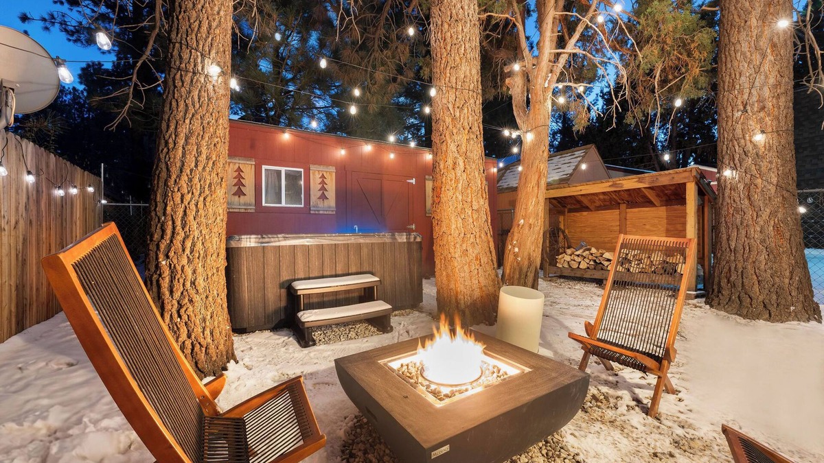 Big Bear City Cabin | Cozy Modern Cabin with Lofted Bedroom in brilliant Big Bear