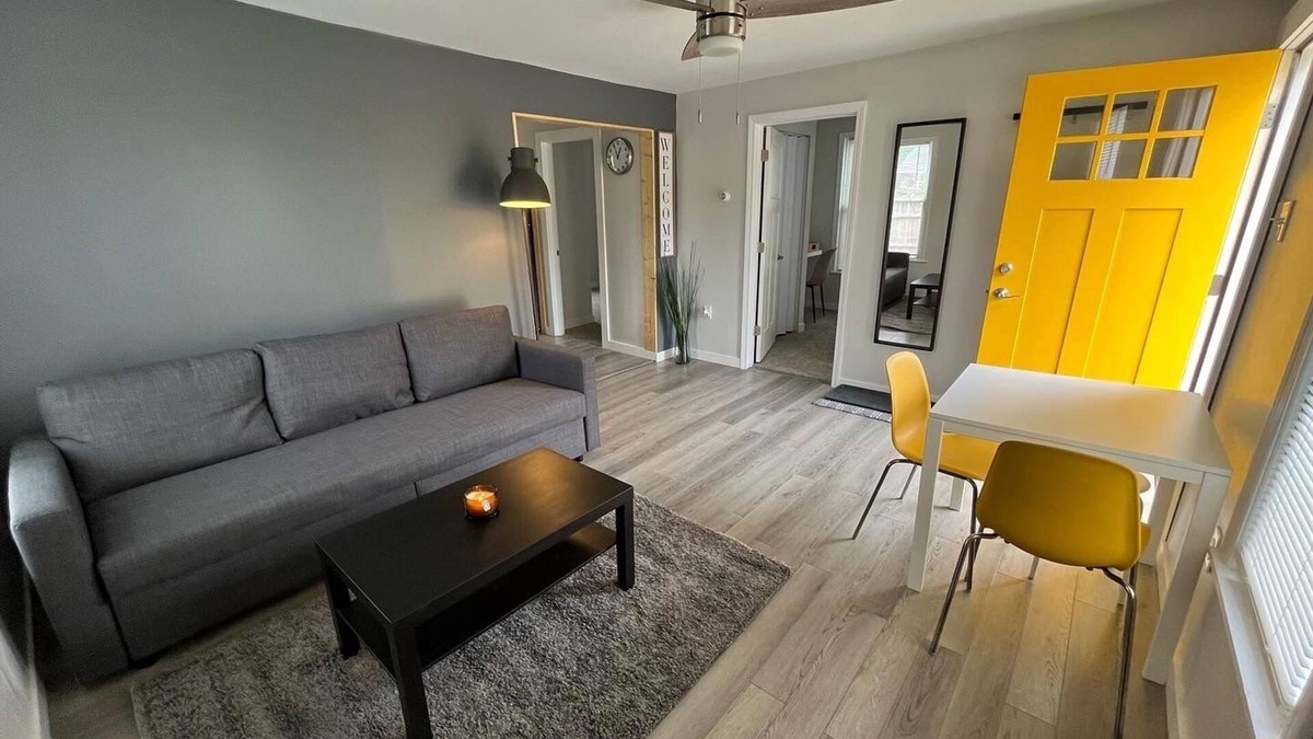 Benton Heights House | Cozy modern cottage in the heart of SW Michigan