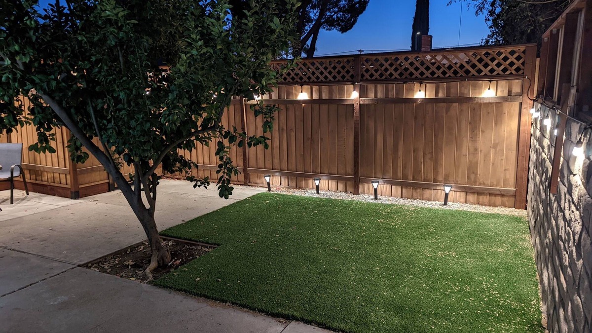 West Hills House | Cozy/Modern Guest Suite + Private Backyard in LA