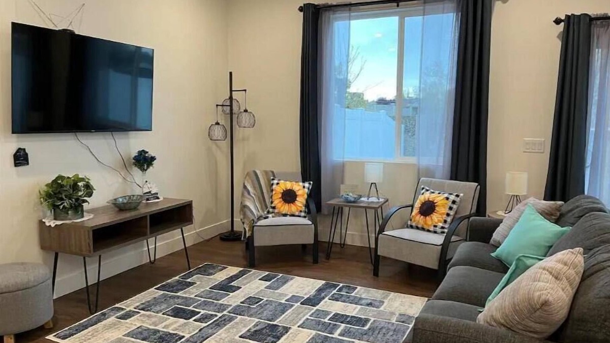 Lindon House | Cozy, Modern home in Lindon.