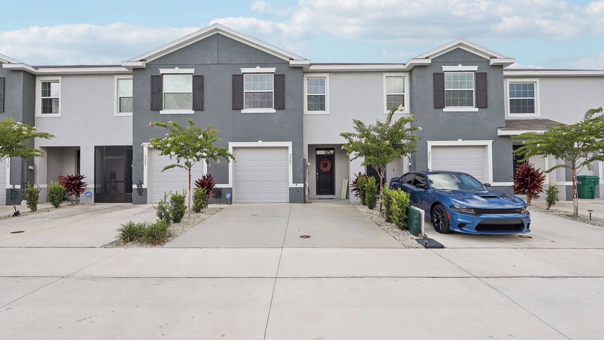 Wildwood House | Cozy Modern Townhome Convenient to Everything