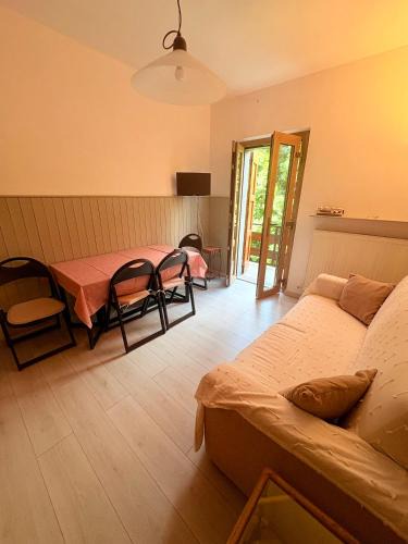 Faidello Apartment | Cozy Mountain Apartment with Cimone view