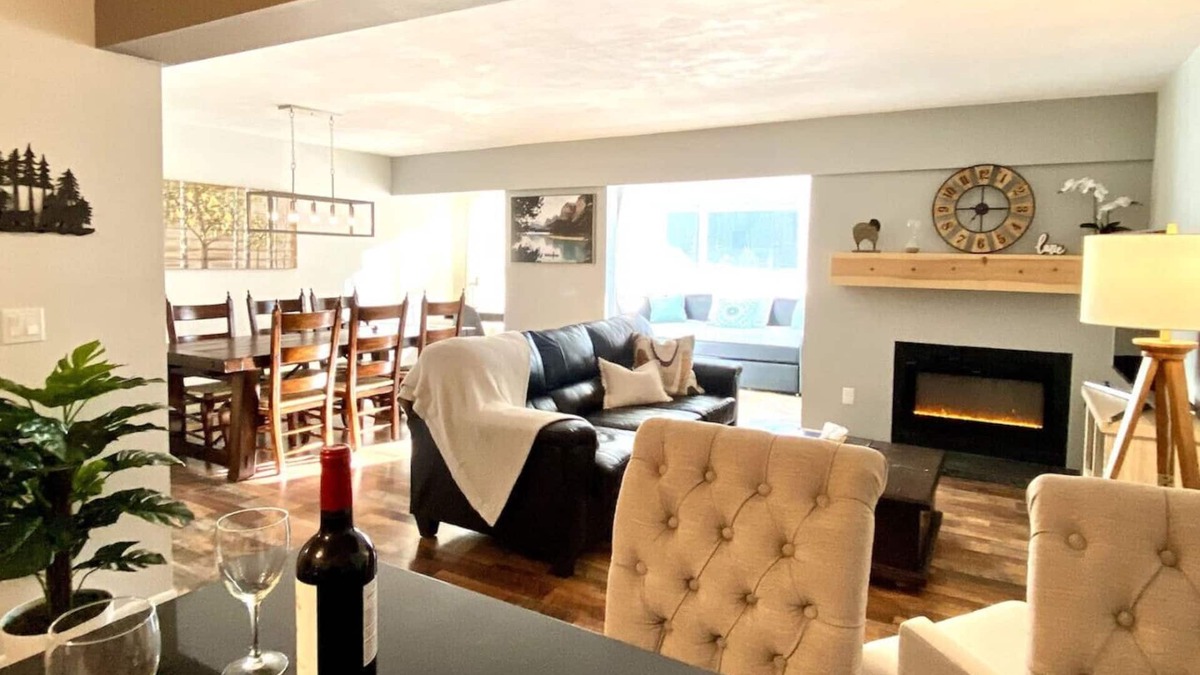Saint Mary's Apartment | Cozy Mountain Escape By The Lake