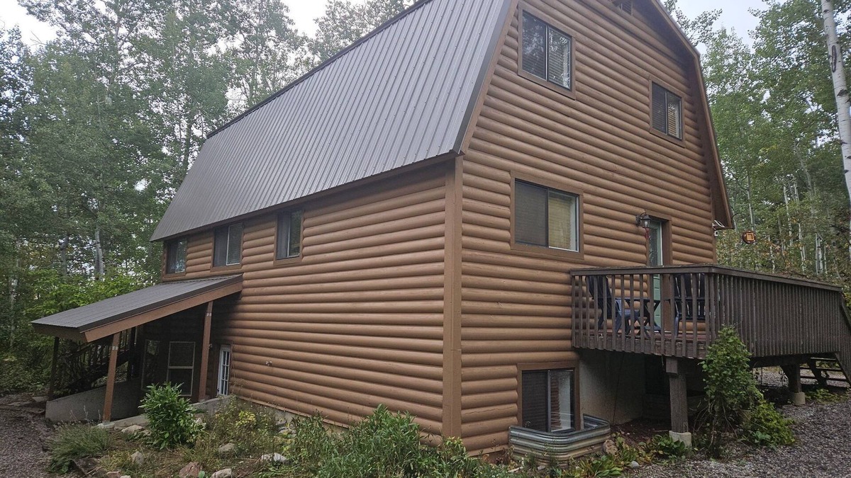 Star Valley Ranch Cabin | Cozy Mountain Getaway, with golf, and tons of hiking/snowmobiling trails