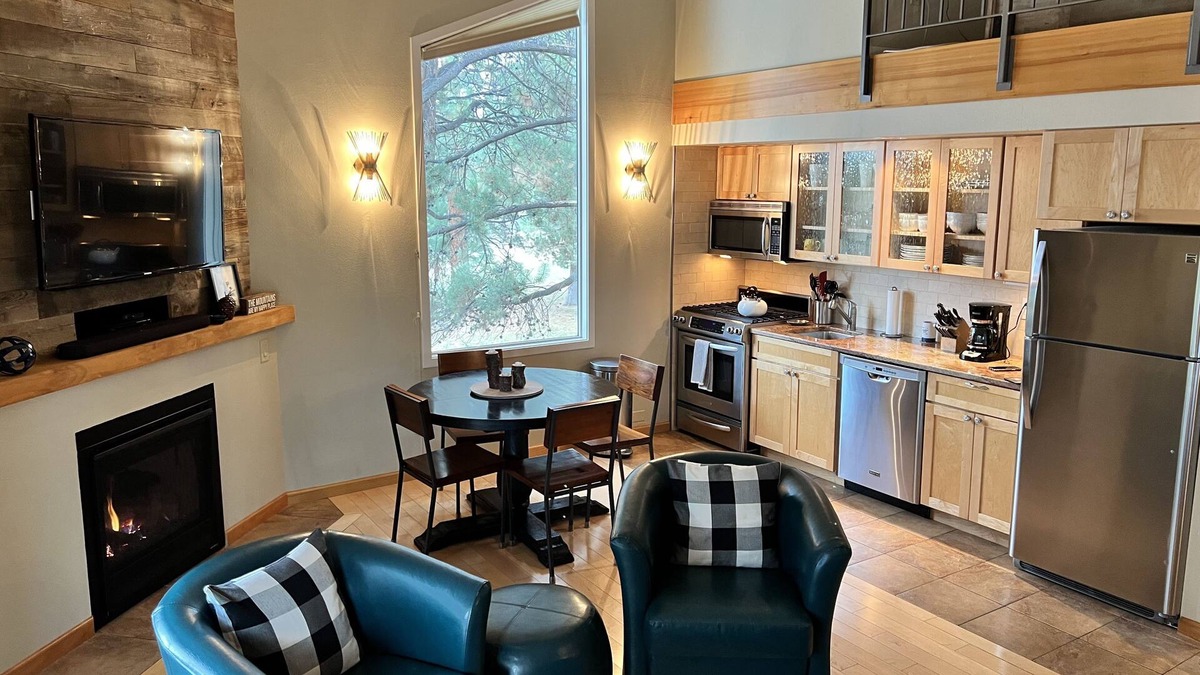 Century West Condo | Cozy Mt Bachelor Village Condo Close to Downtown Bend