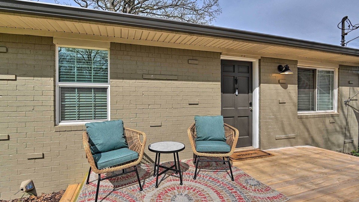 Murfreesboro House | Cozy Murfreesboro Home w/Furnished Patio!