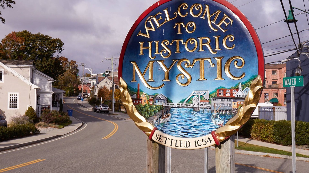 West Mystic Apartment | Cozy Mystic 1BR Apt. Minutes from Water, Nature & Downtown Mystic