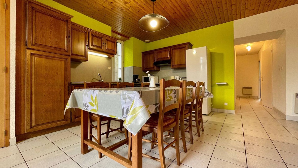 Saint-Julien-Molhesabate Cottage | Cozy nature getaway: Renovated 3-bed house, garden, near hiking & activities in Saint-Julien-Molhesabate