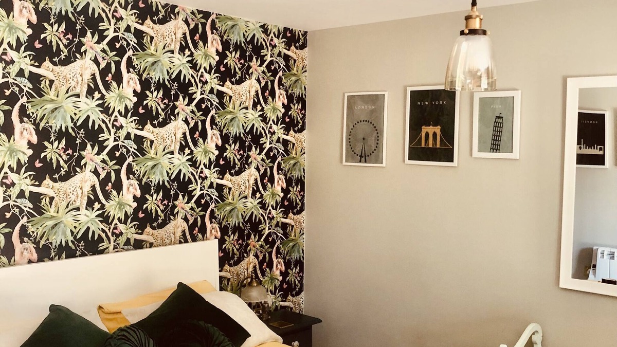 Ticehurst Cottage | Cozy Nature Retreat & Holistic Treatments