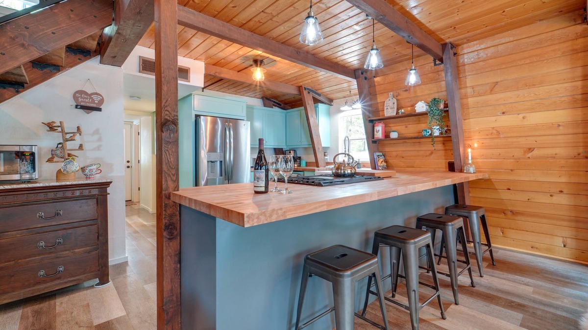 Nevada City Cabin | Cozy Nevada City Cabin: Deck, Game Room, Fire Pit